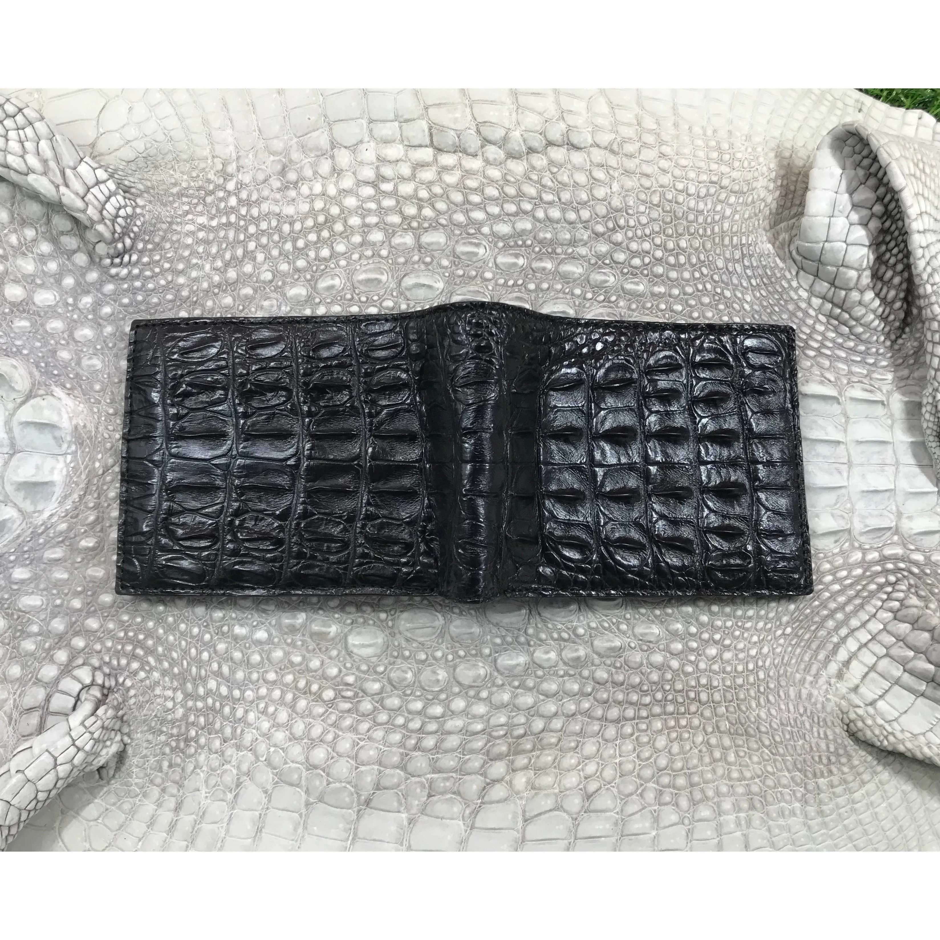 Black Alligator Skin Bifold Wallet For Men | Handmade Crocodile Leather Wallet RFID Blocking | VL5700