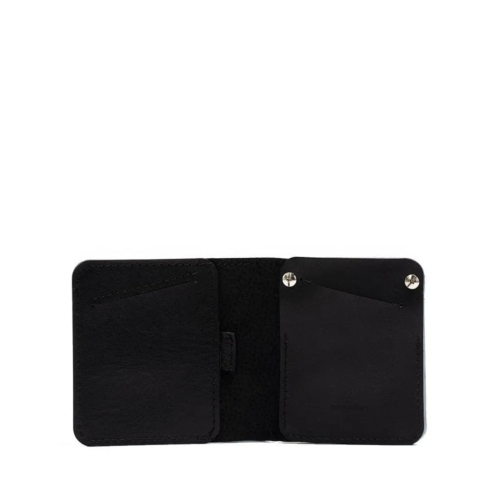 Leather AirTag Billfold Wallet 1.0 (OUTLET)